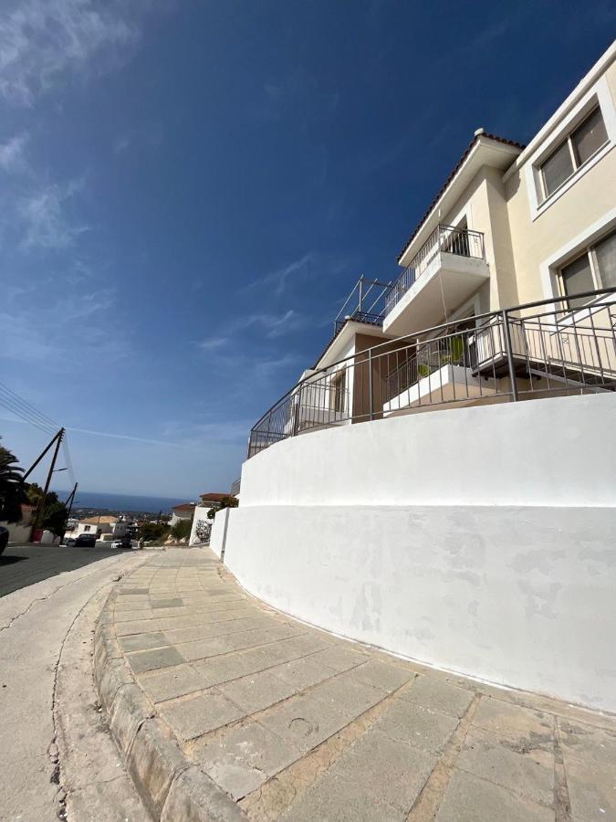 Coral View Apartment Peyia Exterior photo